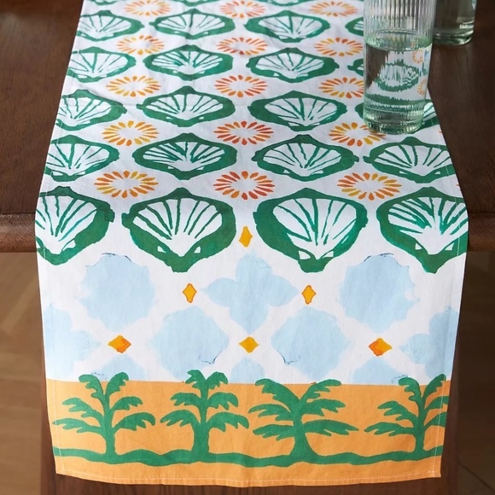 NWT Anthropologie Miranda Table Runner